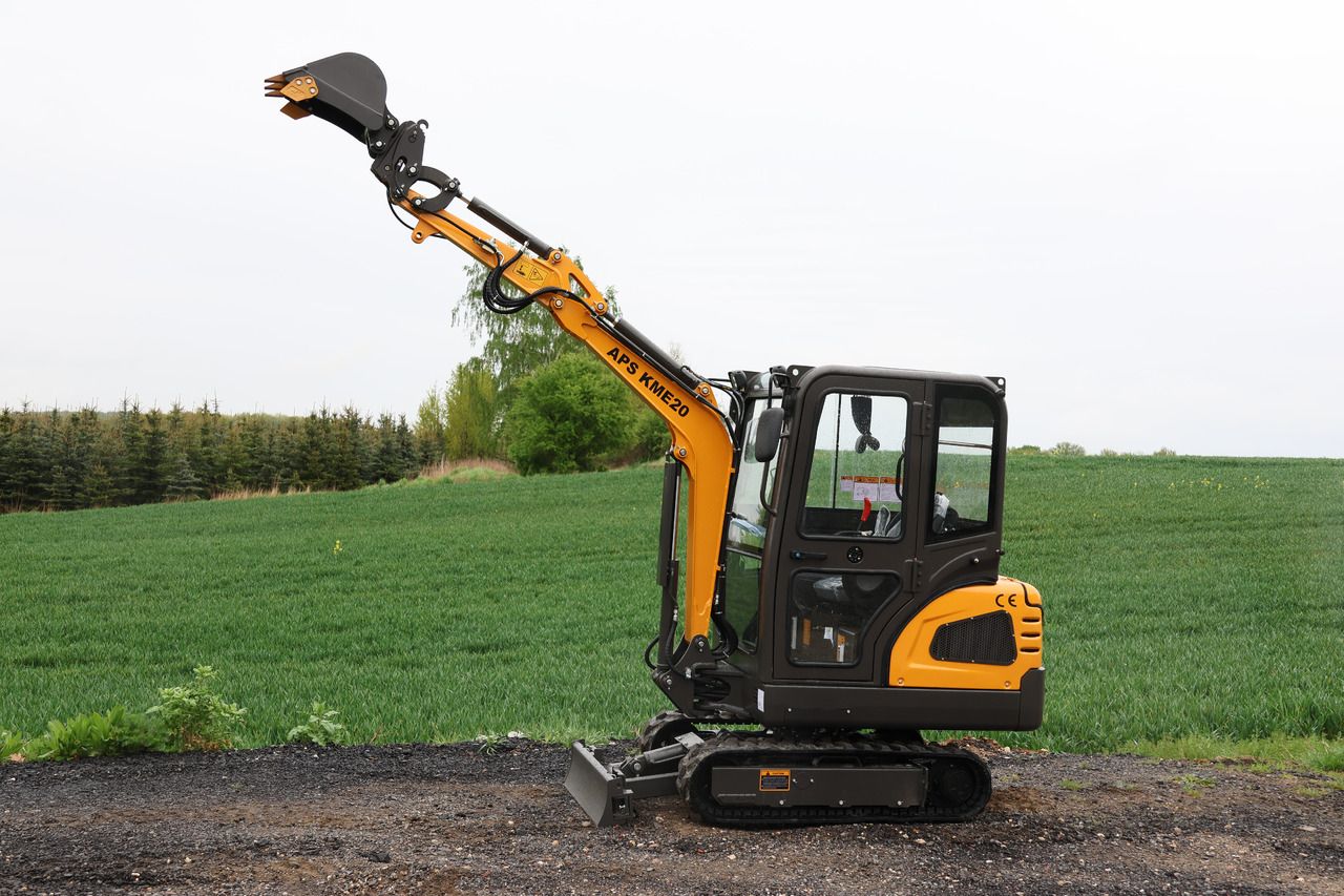 2025 APS KME20 mini excavator, side profile view 2025 APS KME20 mini excavator, side profile view