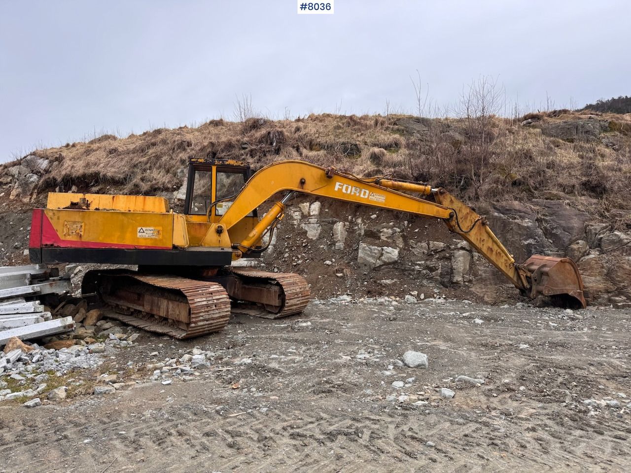 1980 Ford H45 excavator, side view 1980 Ford H45 excavator, side view