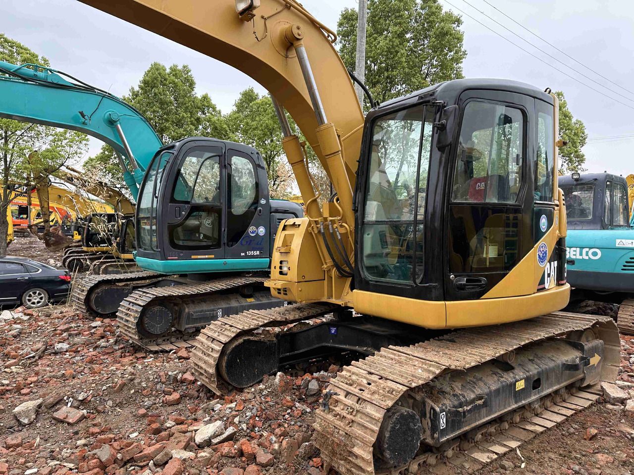 2021 Caterpillar 313C crawler excavator, side view 2021 Caterpillar 313C crawler excavator, side view
