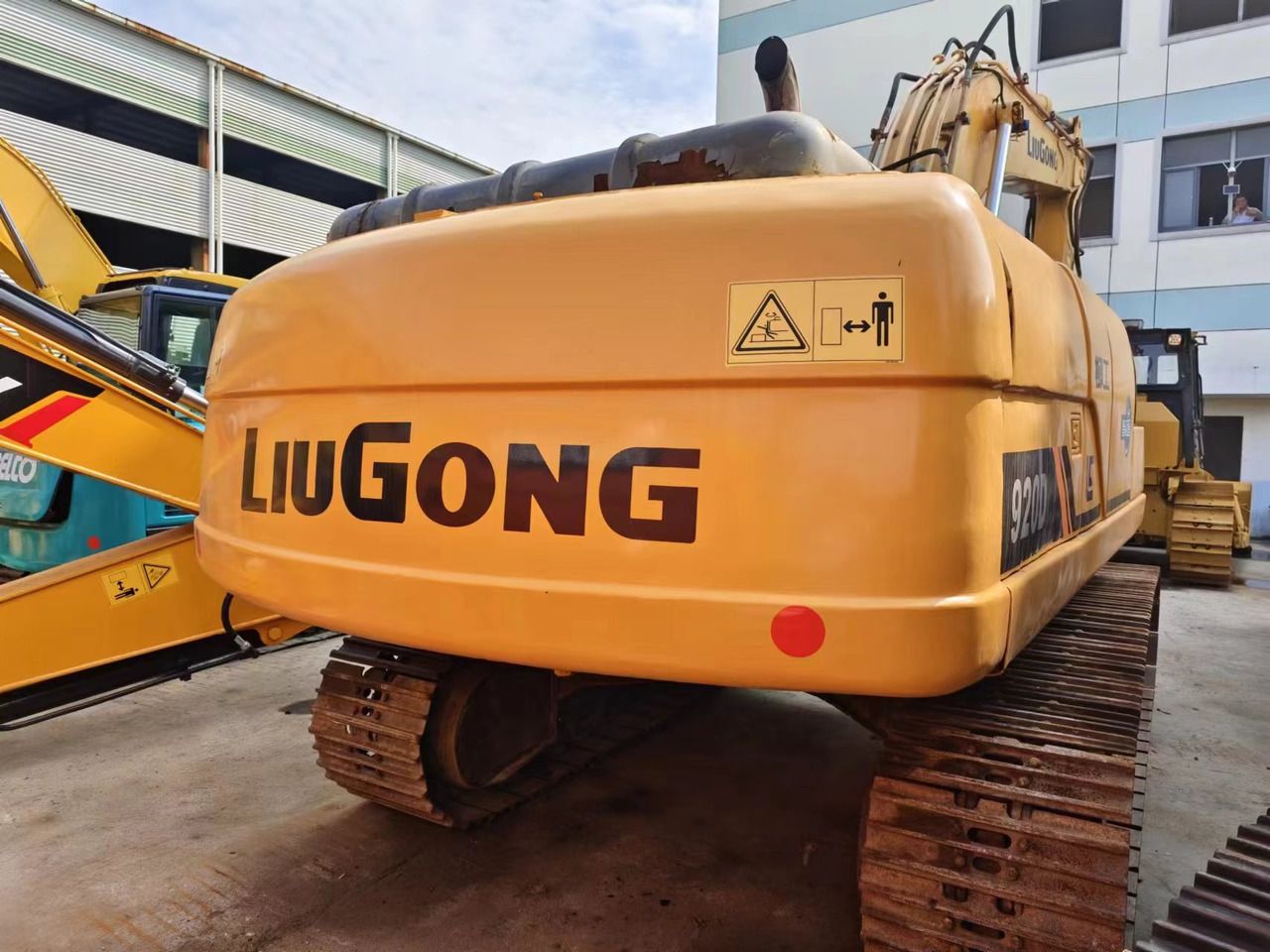 2018 LiuGong 920D crawler excavator rear view