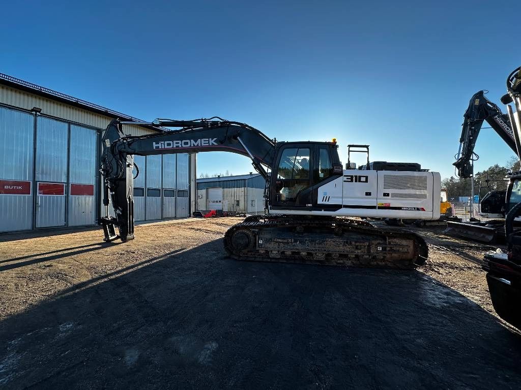2020 Hidromek 310LC-4F crawler excavator, side view 2020 Hidromek 310LC-4F crawler excavator, side view