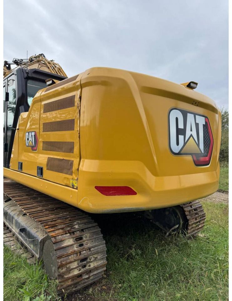 2021 Caterpillar 320-07 crawler excavator rear quarter view