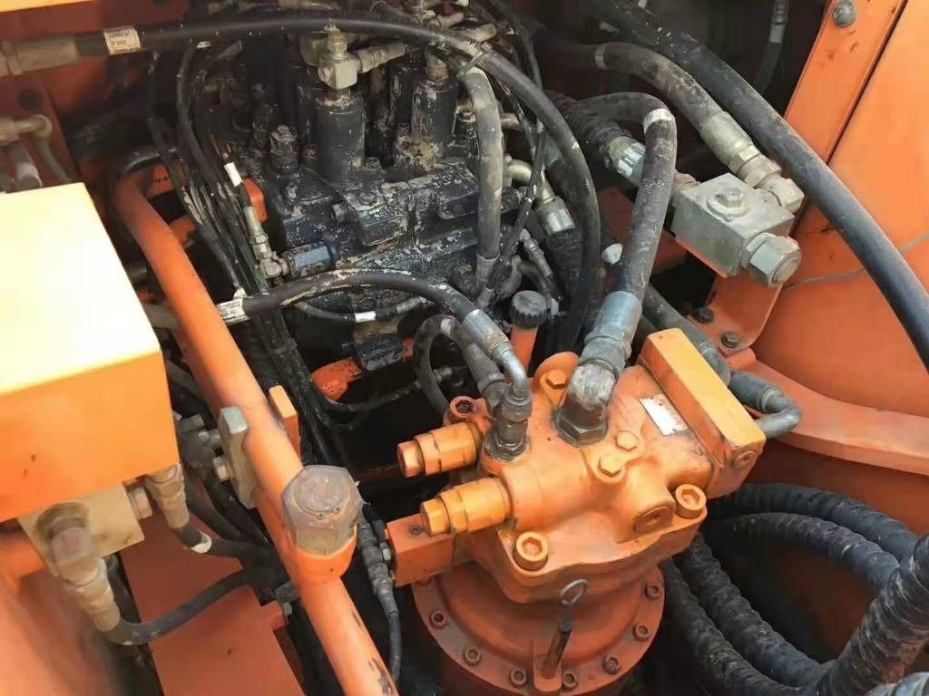 2022 Doosan DH210W-7 wheel excavator hydraulic system detail