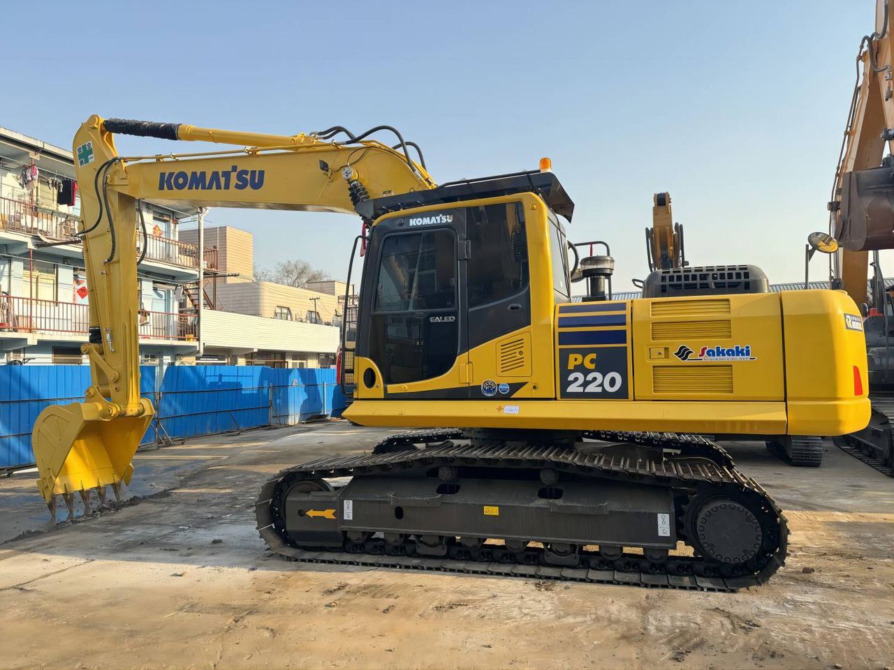 2024 Komatsu PC220 crawler excavator, side view