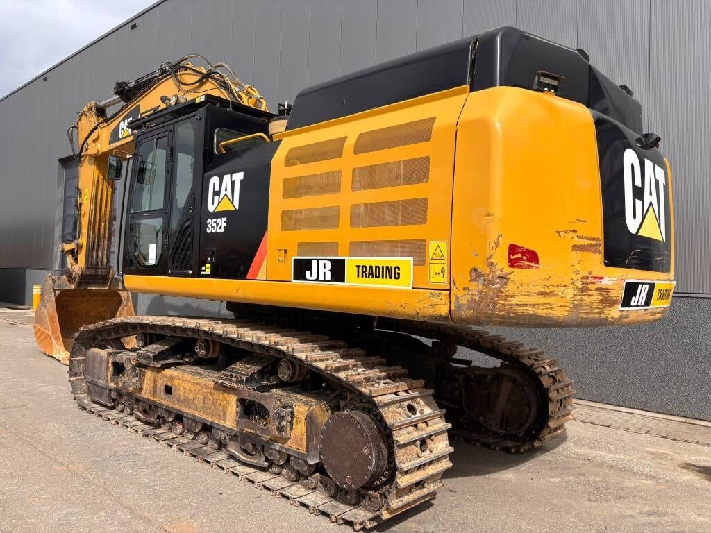 2017 Caterpillar 352F crawler excavator, rear three-quarter view