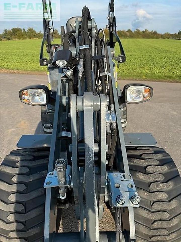 2023 Giant 306 mini excavator, front view of boom and chassis 2023 Giant 306 mini excavator, front view of boom and chassis