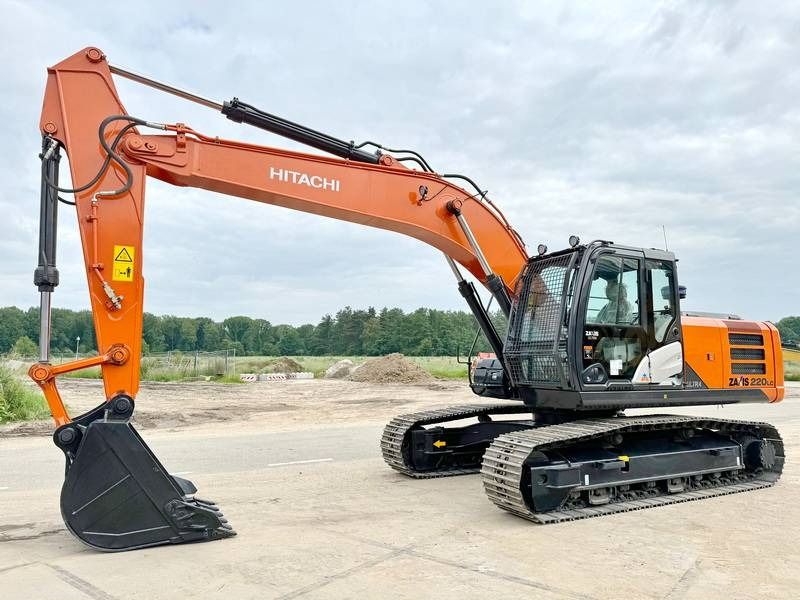 2025 Hitachi ZX220LC-5G crawler excavator side view