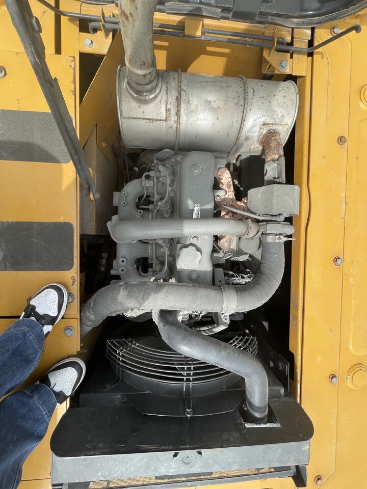2024 Sany SY135C crawler excavator engine compartment view 2024 Sany SY135C crawler excavator engine compartment view