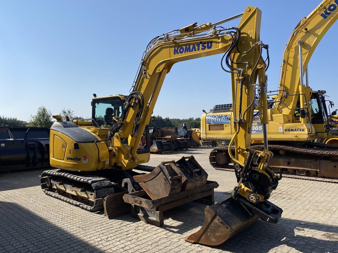 2021 Komatsu PC88MR-11EO mini excavator, side view 2021 Komatsu PC88MR-11EO mini excavator, side view