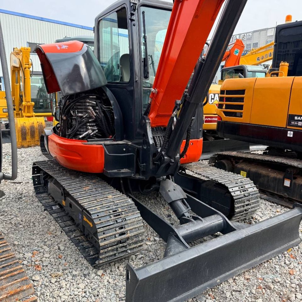 2023 Kubota KX165 mini excavator, rear three-quarter view 2023 Kubota KX165 mini excavator, rear three-quarter view