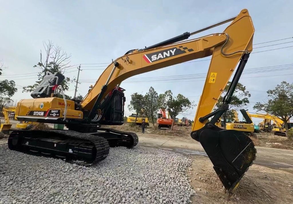 2022 Sany SY245H crawler excavator, side view 2022 Sany SY245H crawler excavator, side view