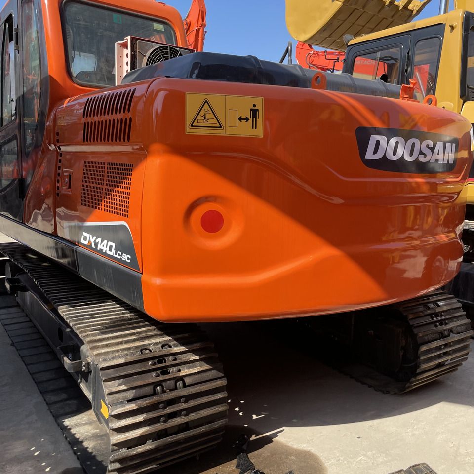2022 Doosan DX140LC-9C crawler excavator rear view 2022 Doosan DX140LC-9C crawler excavator rear view