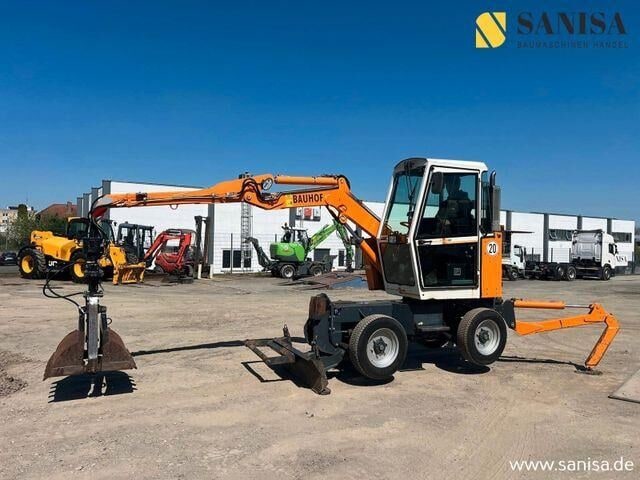 2016 Boki KIEFER 4551 mini excavator, side view 2016 Boki KIEFER 4551 mini excavator, side view