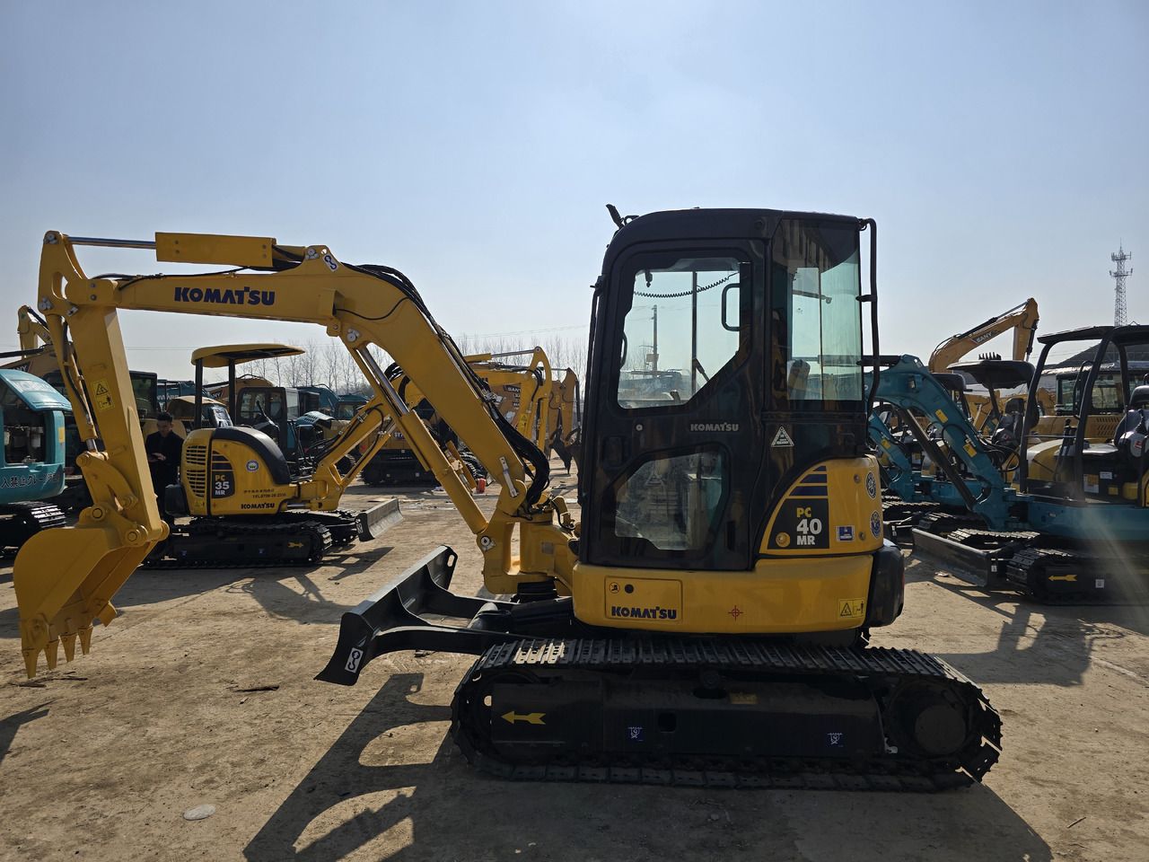 2024 Komatsu PC40 MR mini excavator, side view 2024 Komatsu PC40 MR mini excavator, side view