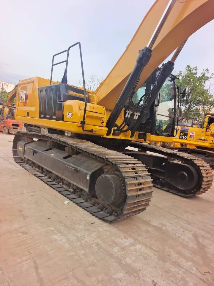2024 Caterpillar 336 crawler excavator, side view 2024 Caterpillar 336 crawler excavator, side view