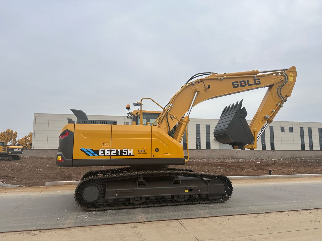 2025 SDLG E6215H crawler excavator, side profile view 2025 SDLG E6215H crawler excavator, side profile view