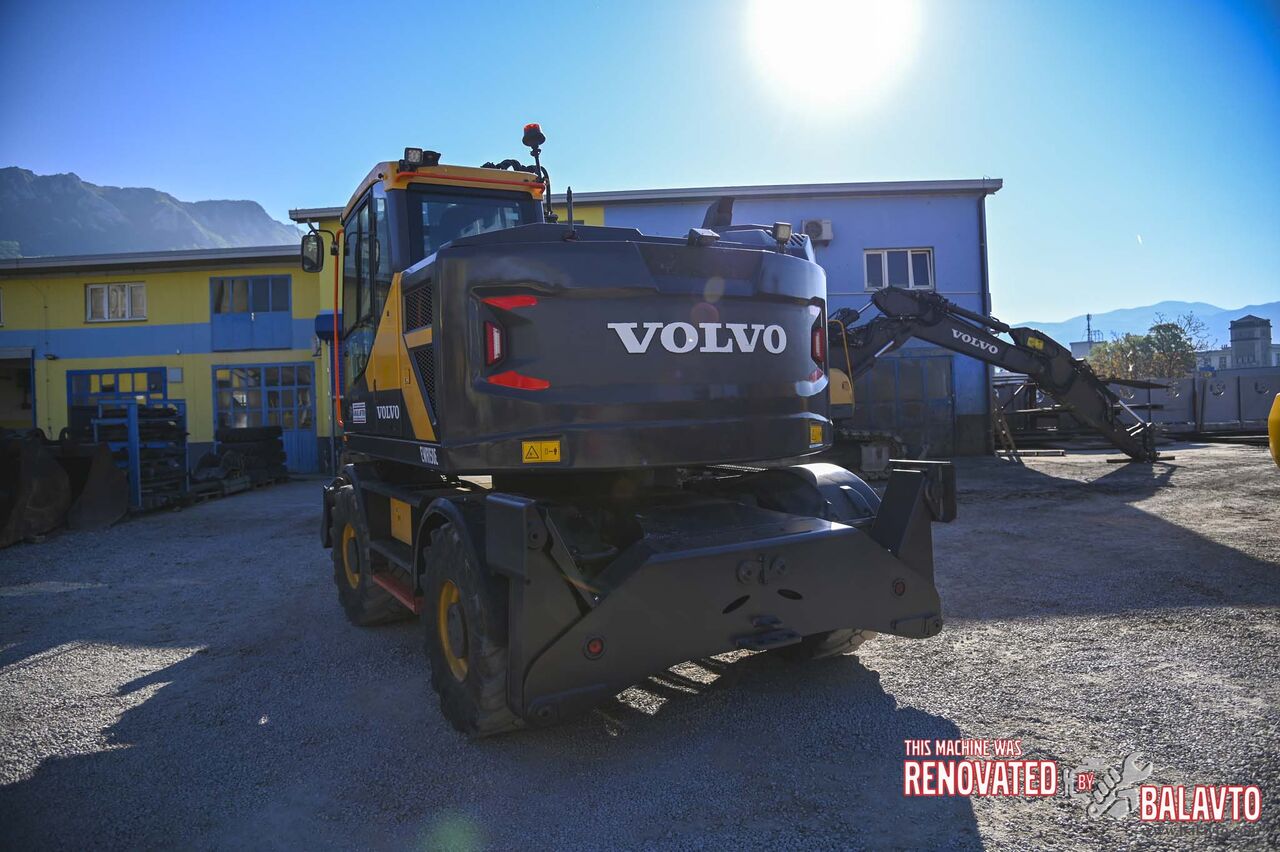 2019 Volvo EWR150E wheel excavator rear view 2019 Volvo EWR150E wheel excavator rear view