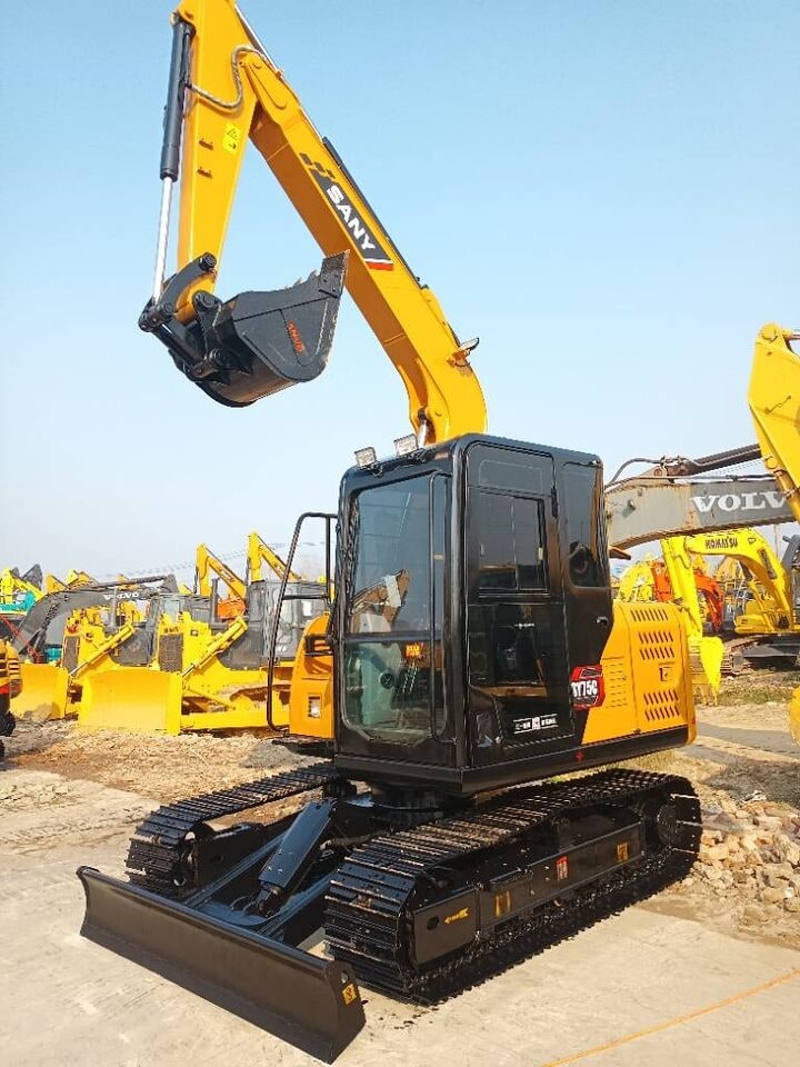 2025 Sany SY75C crawler excavator, front three-quarter view 2025 Sany SY75C crawler excavator, front three-quarter view