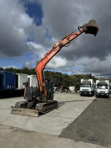 2016 Hitachi ZX85USB-5A crawler excavator, side view 2016 Hitachi ZX85USB-5A crawler excavator, side view