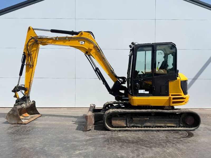 2019 JCB 86C-1 mini excavator, side view 2019 JCB 86C-1 mini excavator, side view