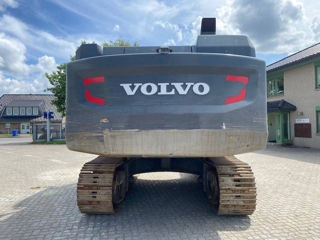 2019 Volvo EC380ENL crawler excavator rear view