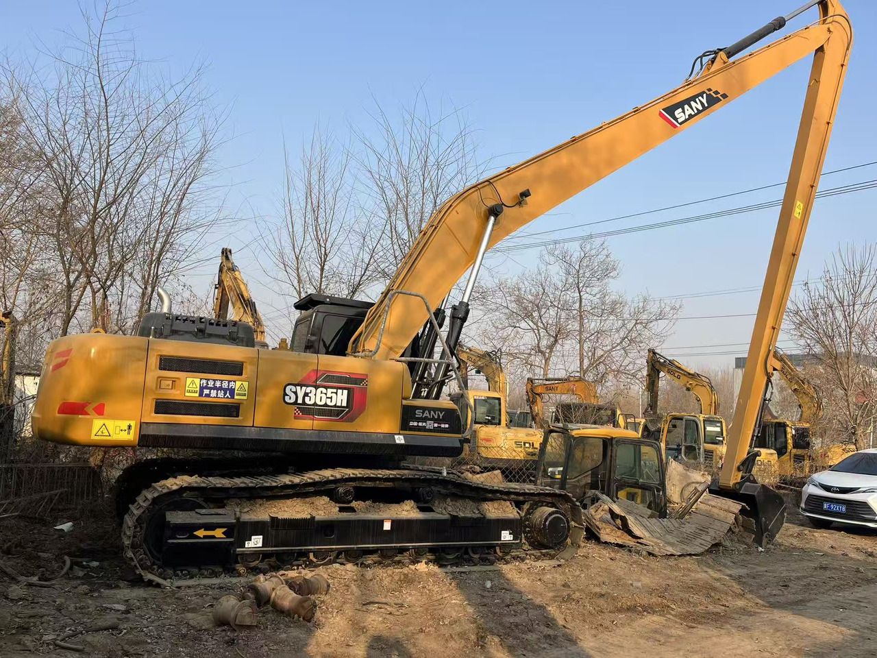 2023 Sany SY365H crawler excavator side view 2023 Sany SY365H crawler excavator side view