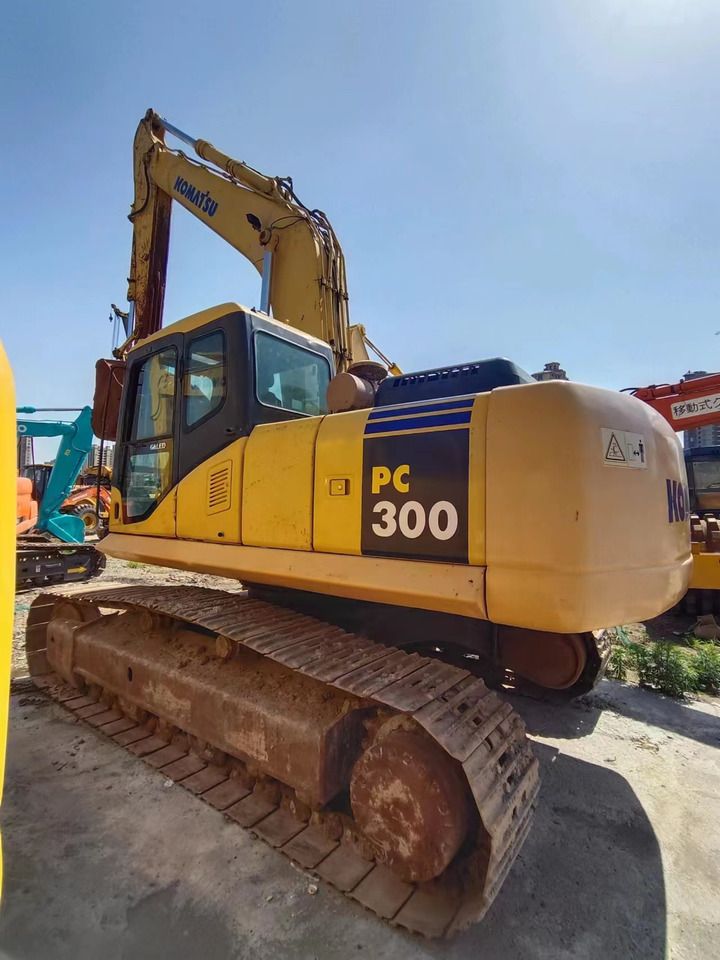 2018 Komatsu PC300-7 crawler excavator, rear three-quarter view