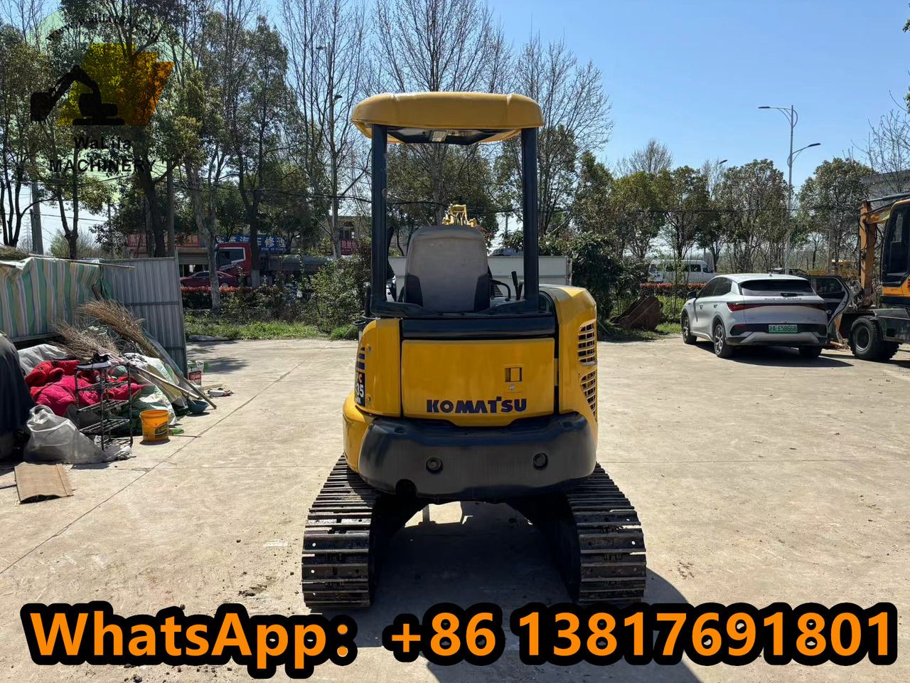 2023 Komatsu PC35MR mini excavator rear view 2023 Komatsu PC35MR mini excavator rear view