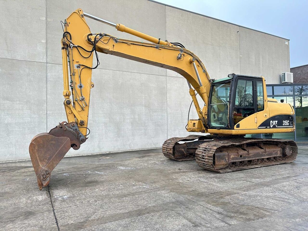 2004 Caterpillar 315C crawler excavator, side view 2004 Caterpillar 315C crawler excavator, side view