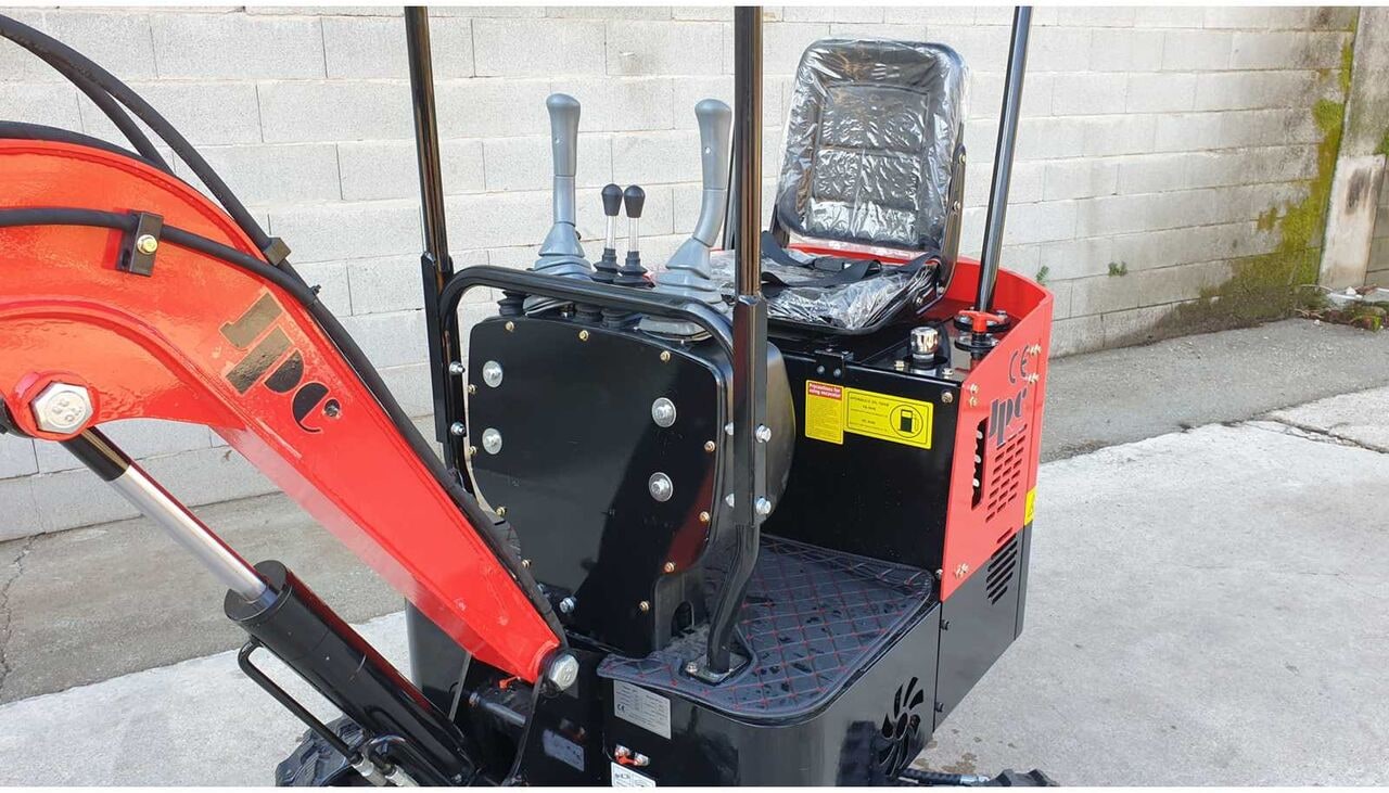 2026 JPC HT-12 mini excavator, front three-quarter view 2026 JPC HT-12 mini excavator, front three-quarter view