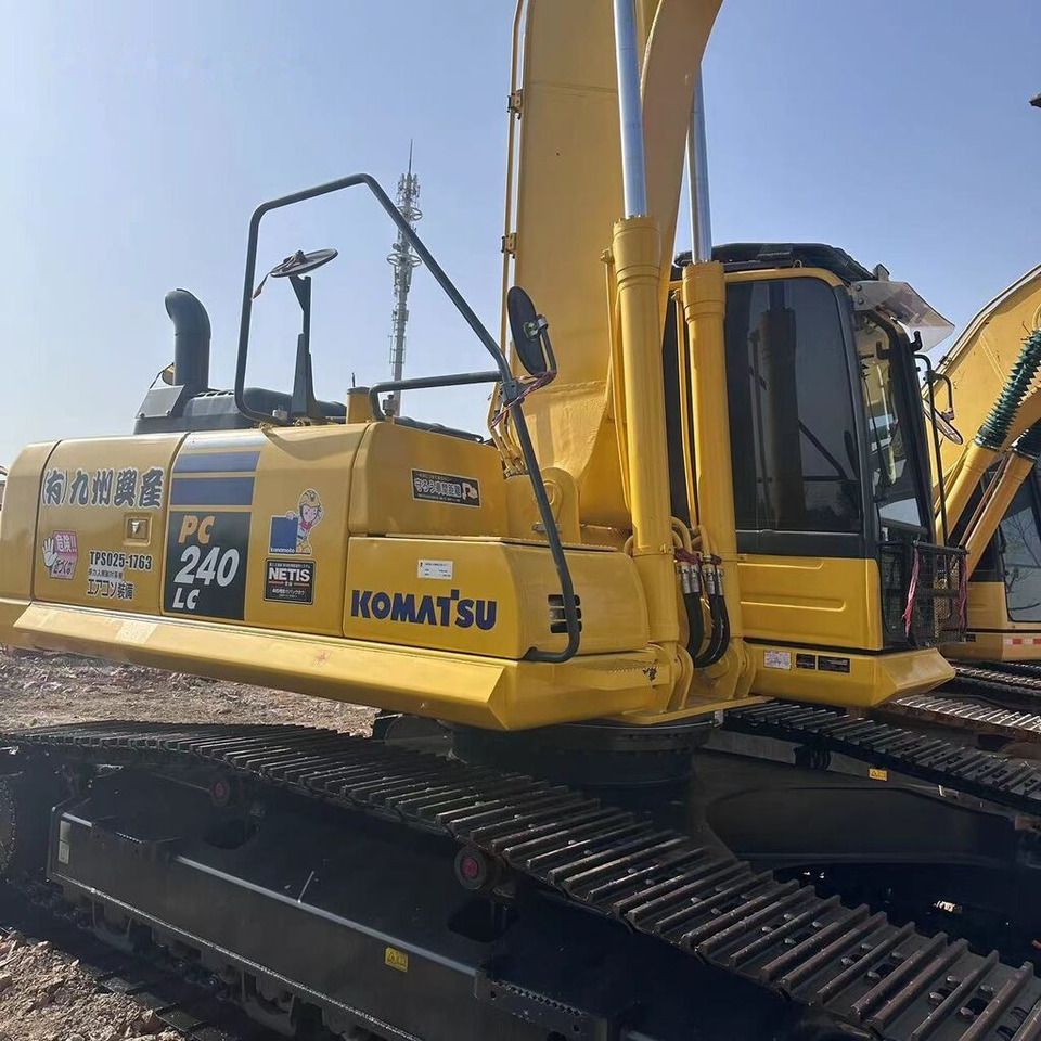 Komatsu PC240LC-8 crawler excavator, side view Komatsu PC240LC-8 crawler excavator, side view