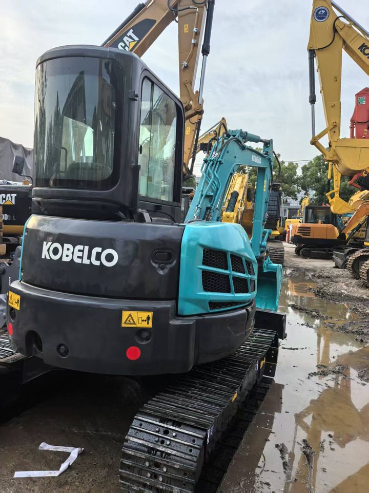 2022 Kobelco SK55SR mini excavator rear view 2022 Kobelco SK55SR mini excavator rear view