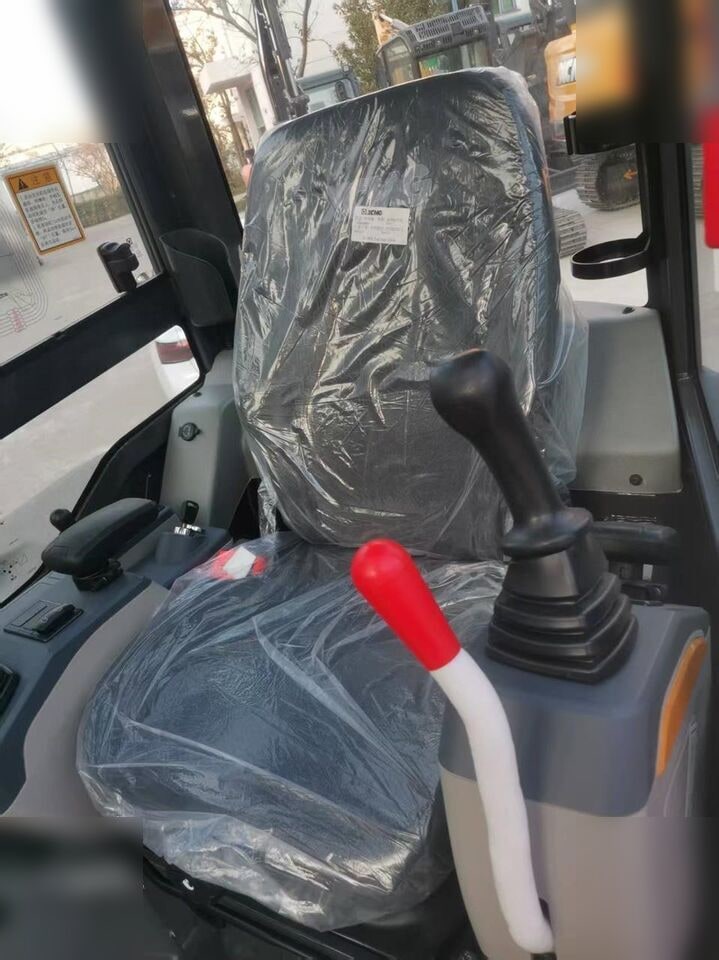 2025 XCMG XE35U mini excavator interior view 2025 XCMG XE35U mini excavator interior view