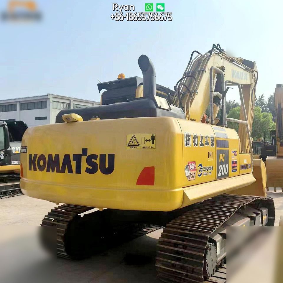 2022 Komatsu PC200-8 koparka gąsienicowa, widok z tyłu