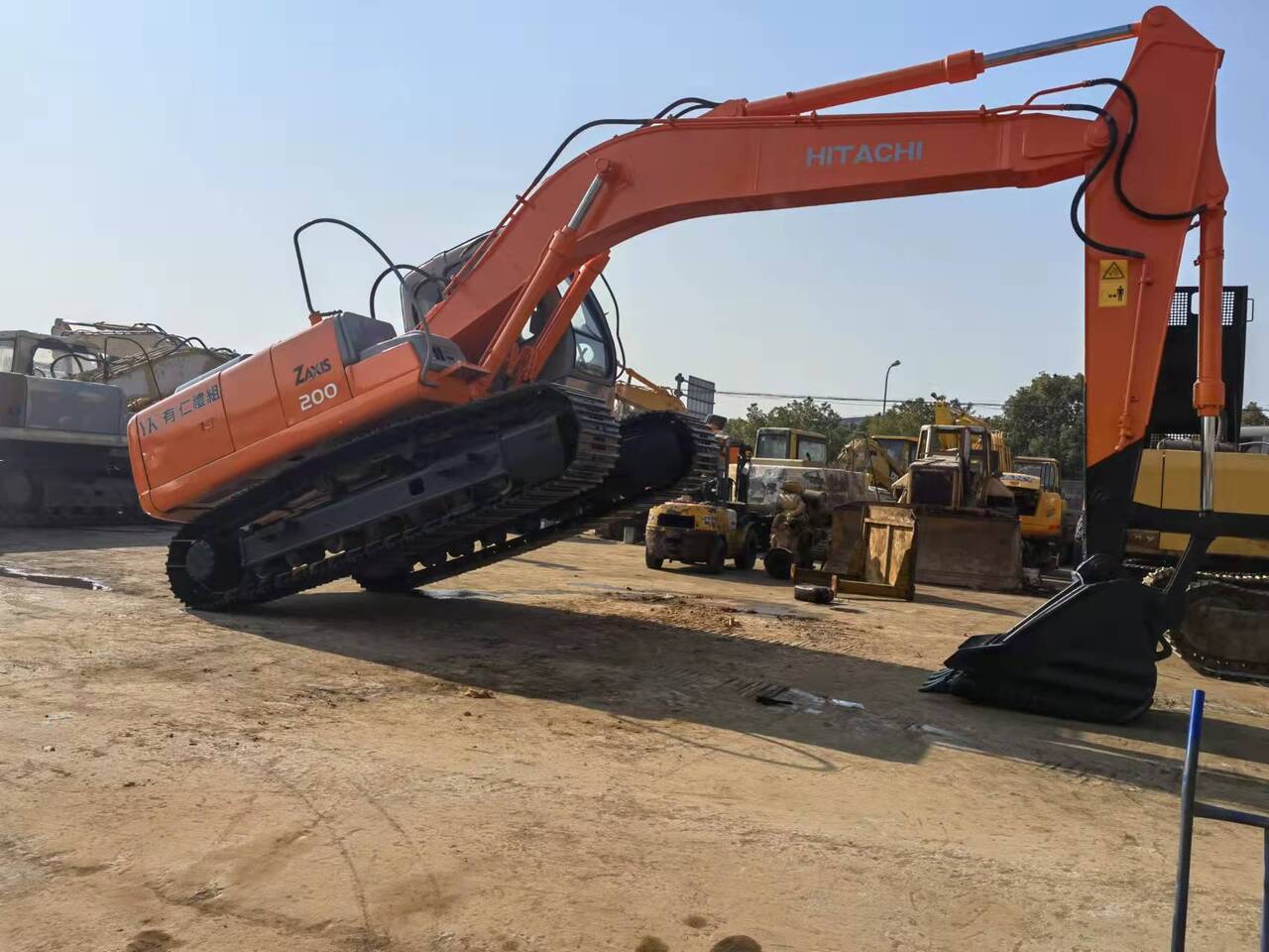2016 Hitachi Zaxis 200 crawler excavator, side view