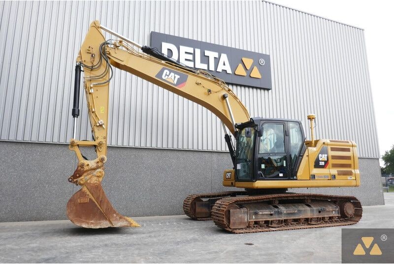 2019 Caterpillar 320-07A crawler excavator, side view 2019 Caterpillar 320-07A crawler excavator, side view