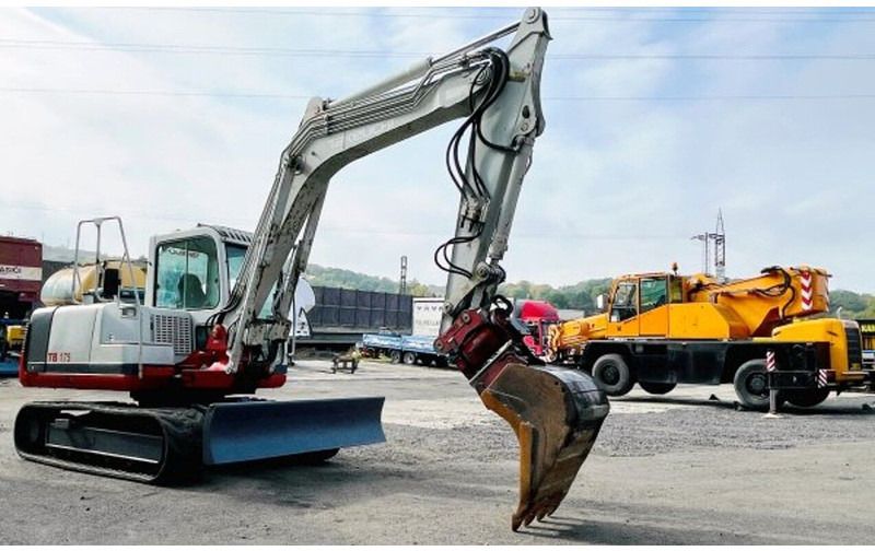 2007 Takeuchi TB175 mini excavator, side profile view 2007 Takeuchi TB175 mini excavator, side profile view