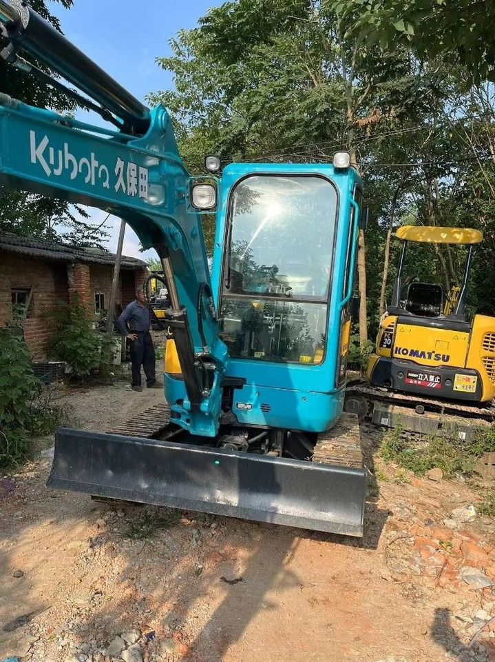 2022 Kubota U35 mini excavator front view 2022 Kubota U35 mini excavator front view