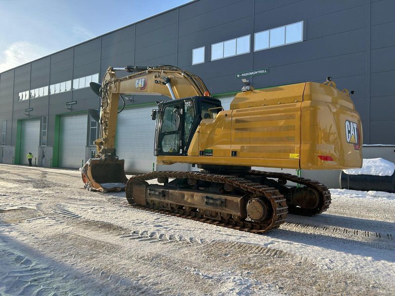 2020 Caterpillar 352-07A crawler excavator, rear three-quarter view 2020 Caterpillar 352-07A crawler excavator, rear three-quarter view
