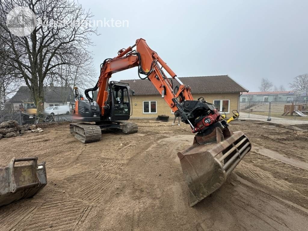 2018 Hitachi ZX85US-5A mini excavator, side view 2018 Hitachi ZX85US-5A mini excavator, side view