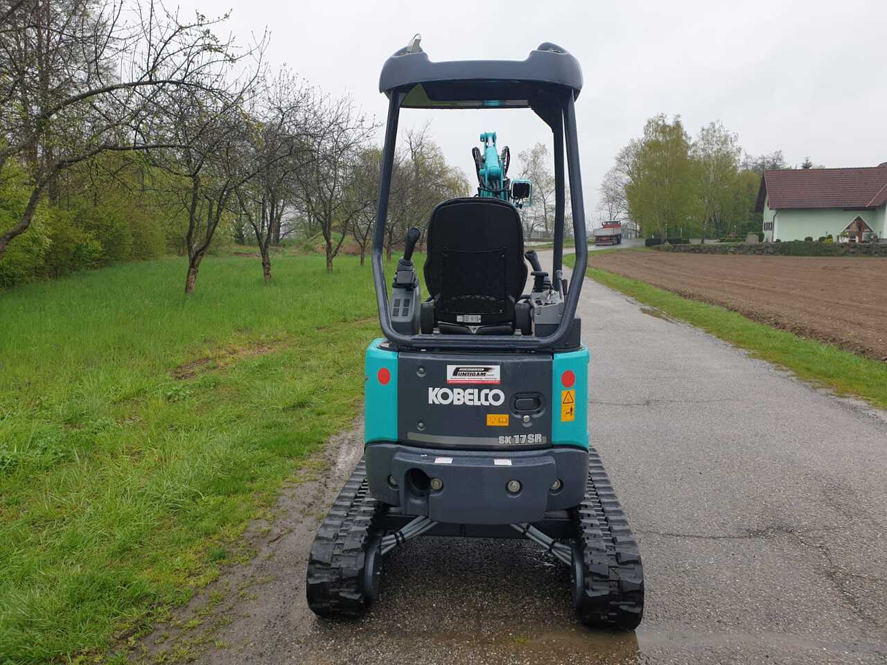 2021 Kobelco SK17SR-3E mini excavator, rear view 2021 Kobelco SK17SR-3E mini excavator, rear view