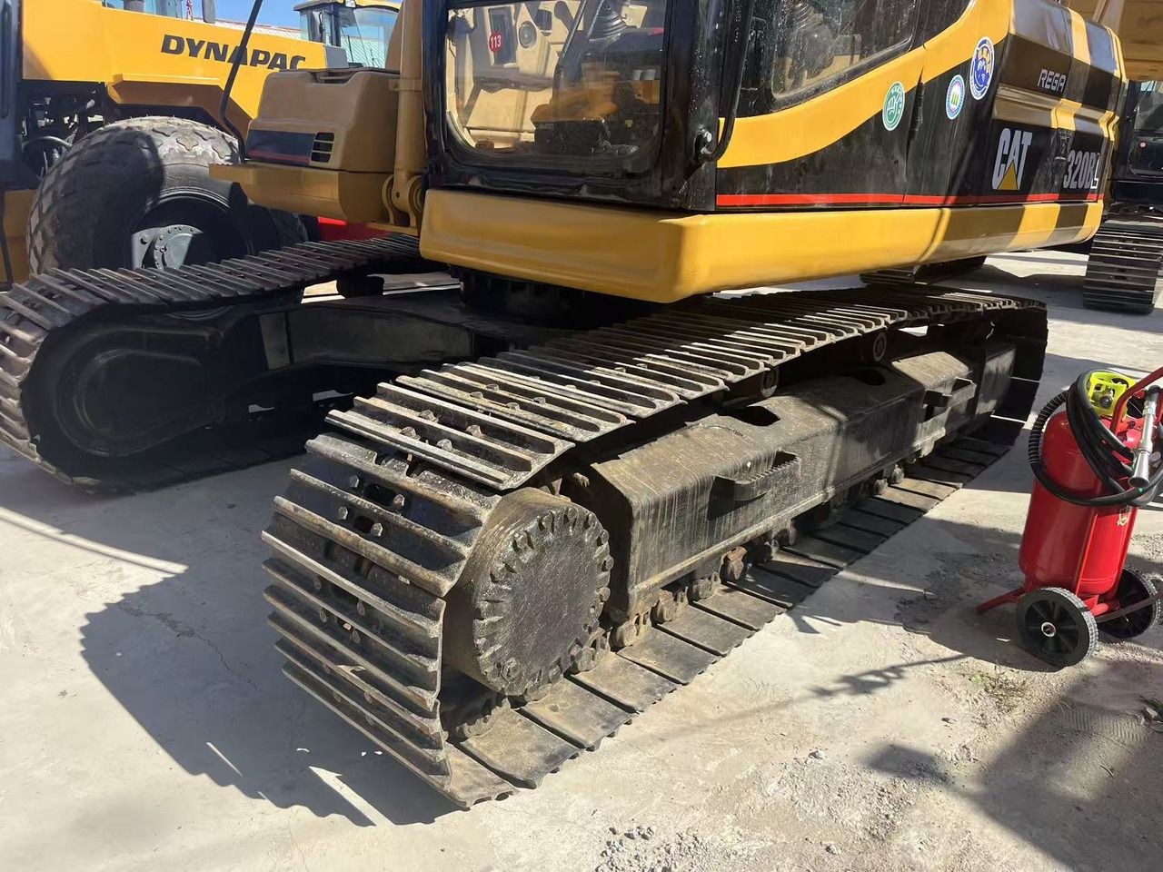 2019 Caterpillar 320BL crawler excavator side view