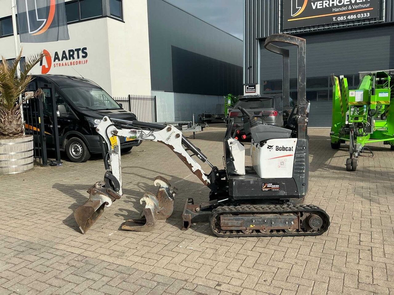 2020 Bobcat E10Z mini excavator, side view