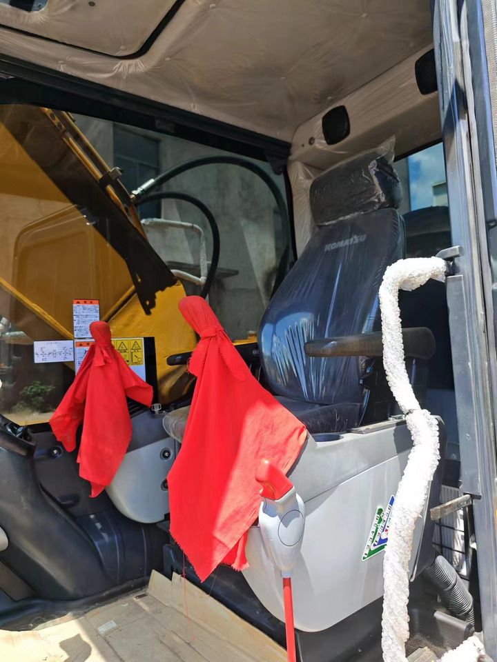 2023 Komatsu PC200-7 crawler excavator interior view 2023 Komatsu PC200-7 crawler excavator interior view