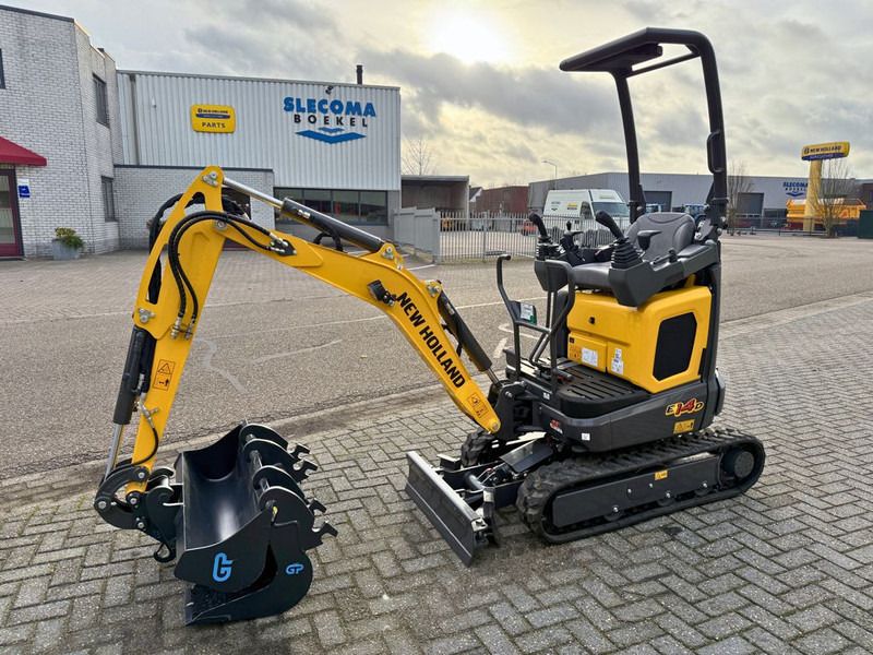 2025 New Holland E14D mini excavator, side view 2025 New Holland E14D mini excavator, side view