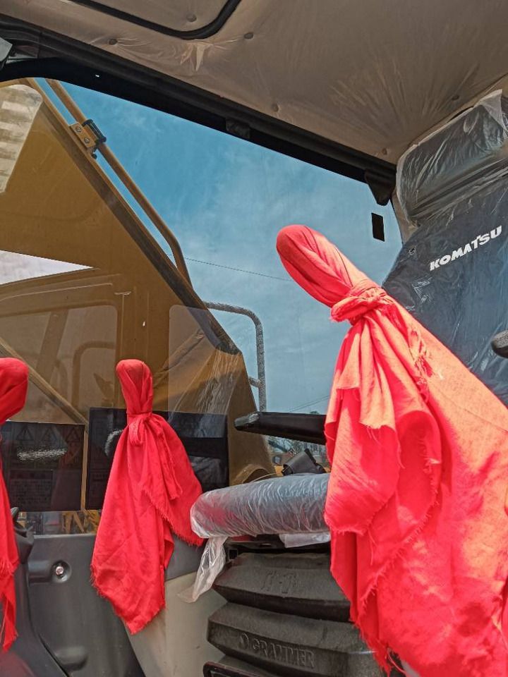 2022 Komatsu PC210-8 crawler excavator interior view 2022 Komatsu PC210-8 crawler excavator interior view