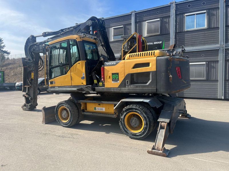 2017 Volvo EW210D wheel excavator, rear three-quarter view 2017 Volvo EW210D wheel excavator, rear three-quarter view