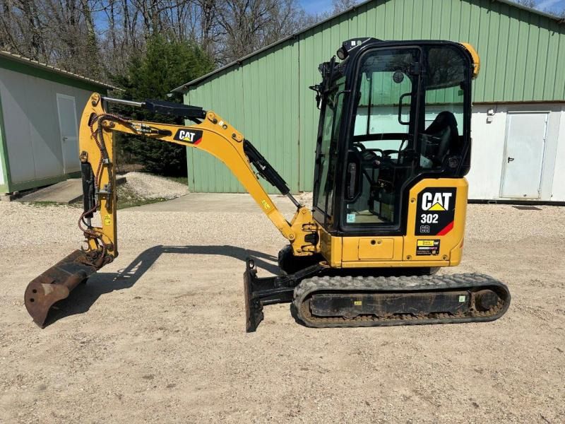 2019 Caterpillar 302 CR mini excavator side view 2019 Caterpillar 302 CR mini excavator side view