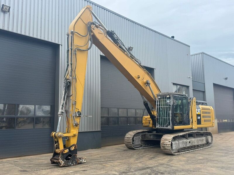 2015 Caterpillar 336F crawler excavator, side view