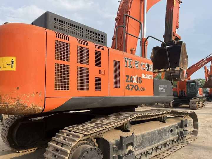 2024 Hitachi ZAXIS 470LCH crawler excavator, side view